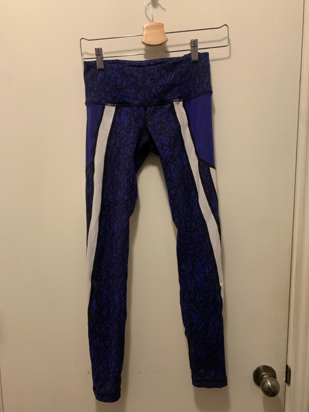 Vimmia Royal Blue & White Patterned Leggings